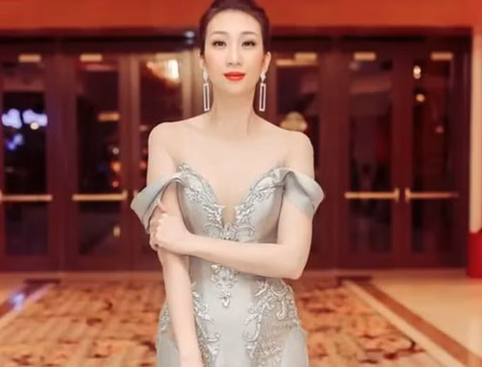 duong tinh duyen lan dan cua leu phuong anh hinh 2