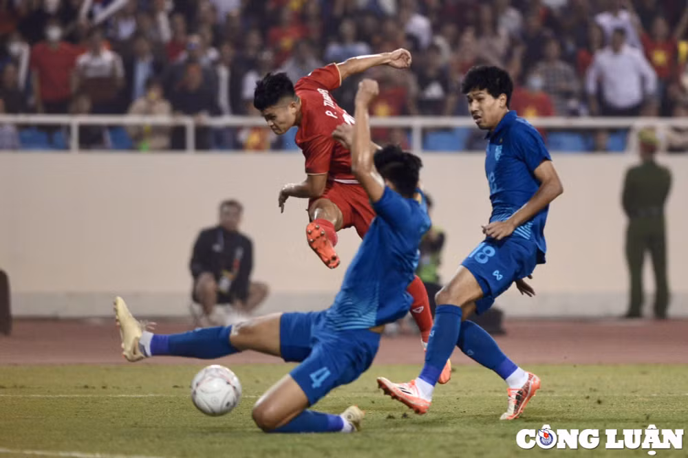 doi tuyen viet nam co tran hoa kich tinh truoc thai lan tren san my dinh hinh 5