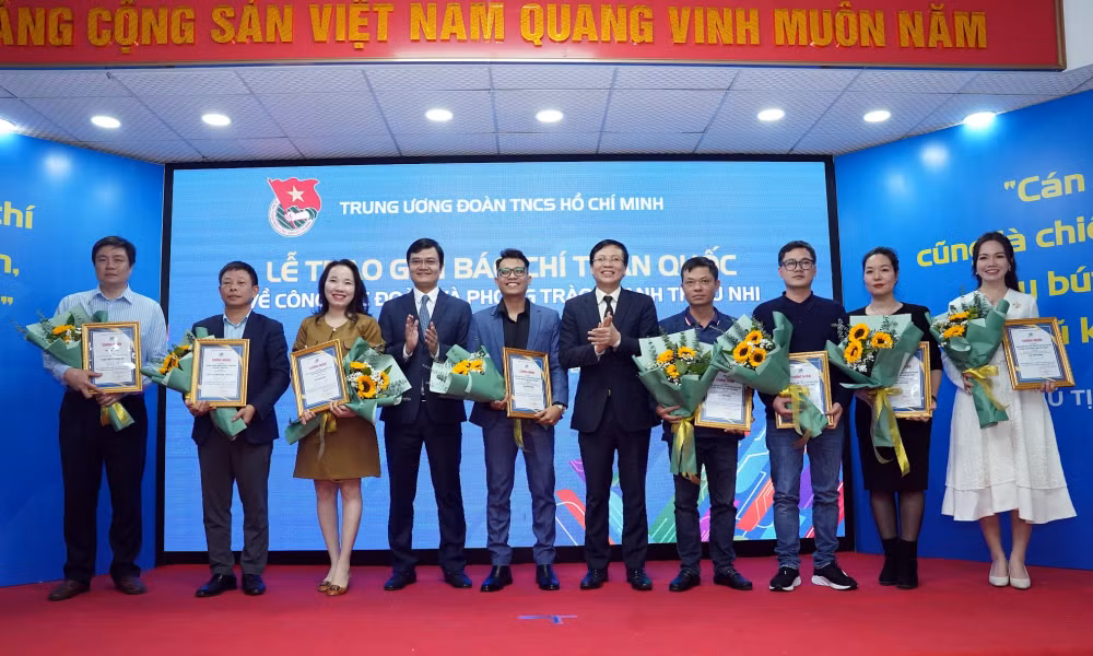 trao 34 giai bao chi ve cong tac doan va phong trao thanh thieu nhi nam 2022 hinh 1