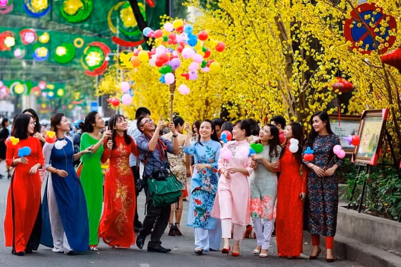 huong va ngay xuat hanh nam 2023 may man ca nam hinh 1