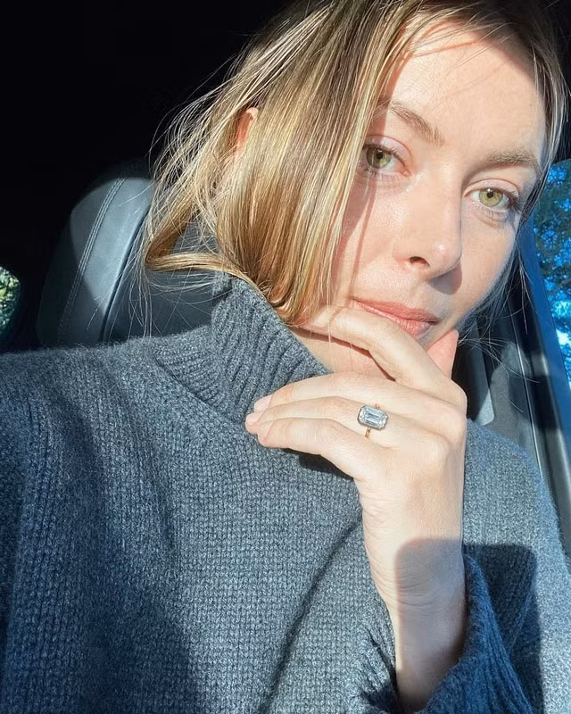 Maria Sharapova gây dư luận xôn xao khi khoe nhẫn đính hôn đắt giá. Ảnh: dantri.com.vn