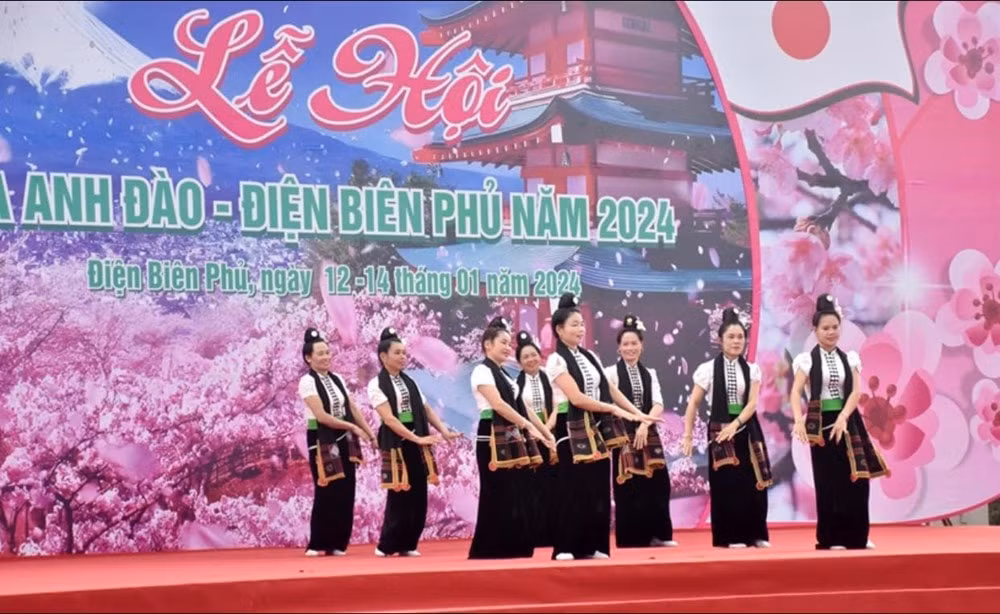 le hoi hoa anh dao dien bien phu 2025 co nhieu hoat dong hap dan hinh 1