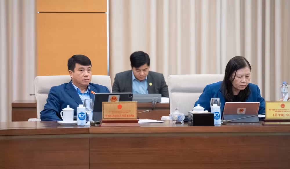 de xuat quy dinh san pham duoc tao ra boi he thong tri tue nhan tao phai co dau hieu nhan dang ro rang hinh 4
