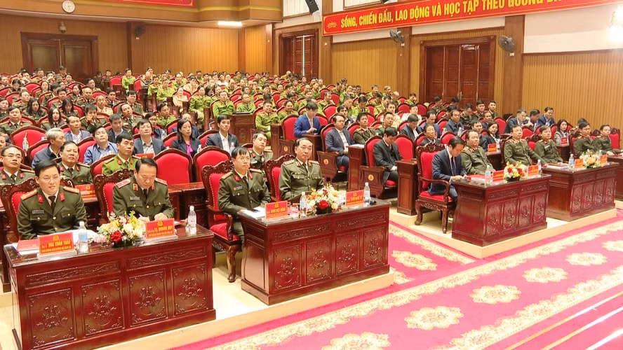 tang co don vi dan dau trong phong trao thi dua vi antq nam 2024 cho cong an tinh ninh binh hinh 1
