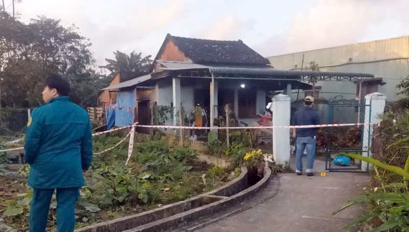 nghi an mau thuan gia dinh dung xang phong hoa khien 2 vo chong tu vong hinh 1