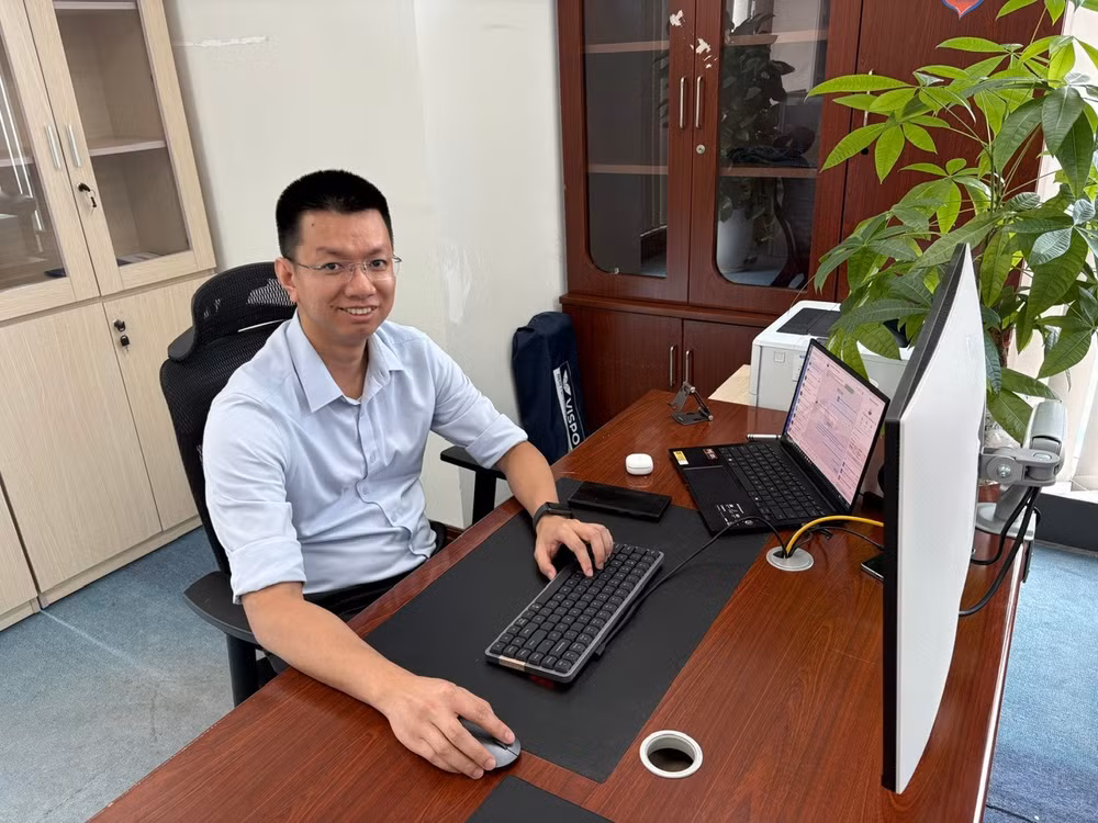 ong-do-ke-cong-giam-doc-trung-tam-san-pham-khach-hang-doanh-nghiep-vnpt-vinaphone-chia-se-ve-xu-huong-doanh-nghiep-chuyen-tu-dau-tu-so-hoa-sang-dau-tu-cho-hieu-qua-bang-cong.jpg