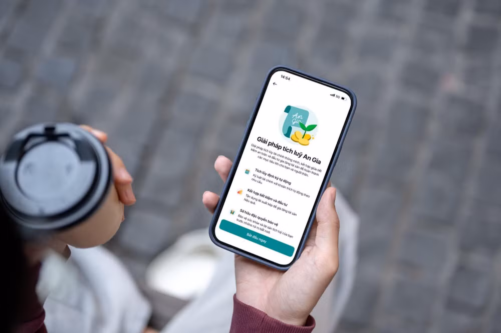 Khách hàng có thể tham gia Tích lũy An Gia và quản lý một cách dễ dàng trên app ABBank