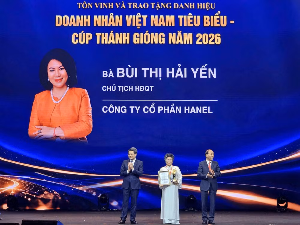 ba-bui-thi-hai-yen-nhan-cup-thanh-giong.jpg
