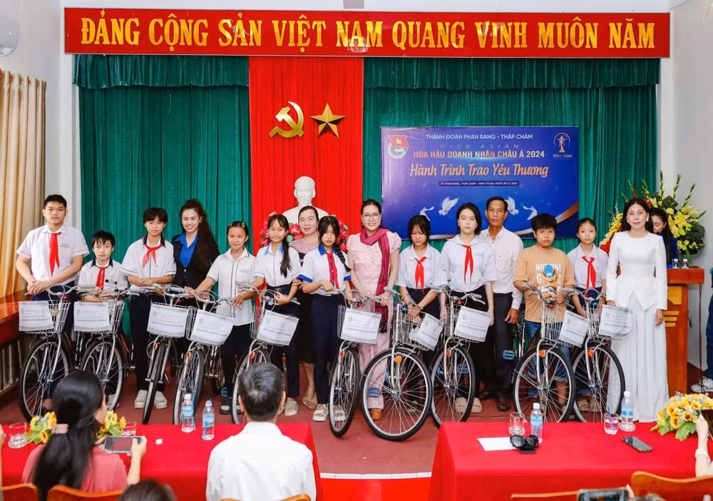 chung ket hoa hau doanh nhan viet nam 2025 se dien ra tai hung yen tan hoa hau se nhan duoc giai thuong can ho hinh 6