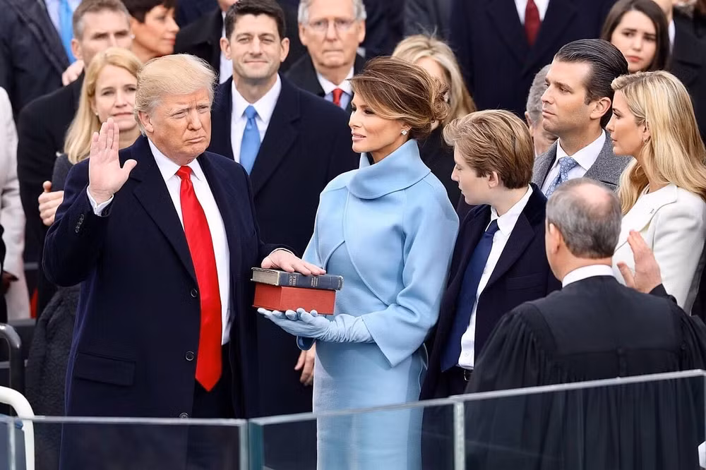 le nham chuc cua ong trump dien ra luc may gio va cach xem truc tiep hinh 1