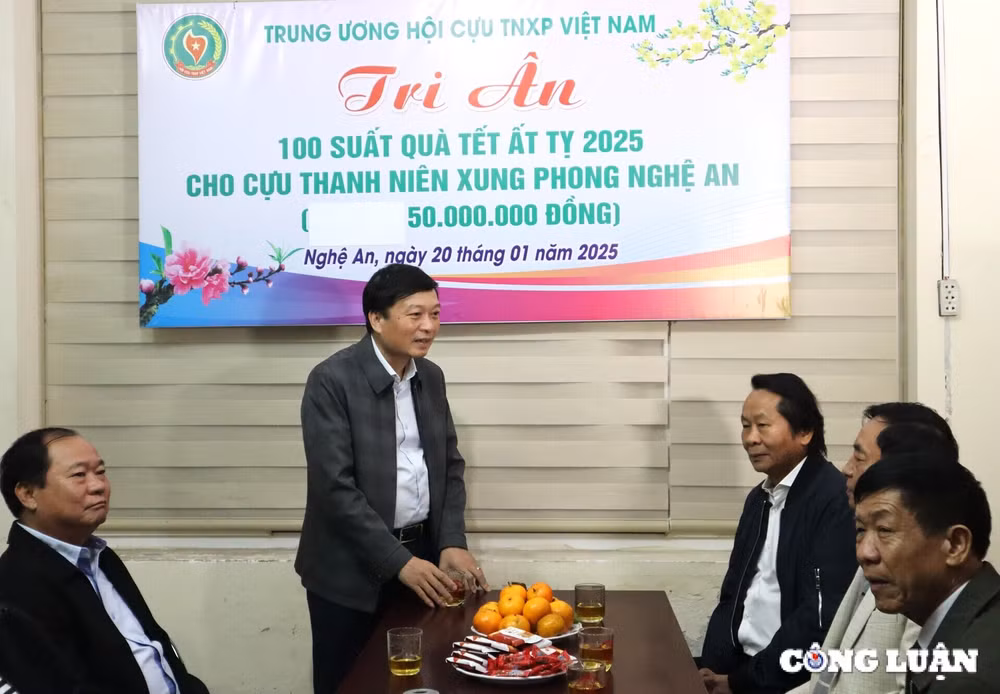 trung uong hoi cuu thanh nien xung phong viet nam tang 100 suat qua cho cuu tnxp nghe an nhan dip tet nguyen dan hinh 3