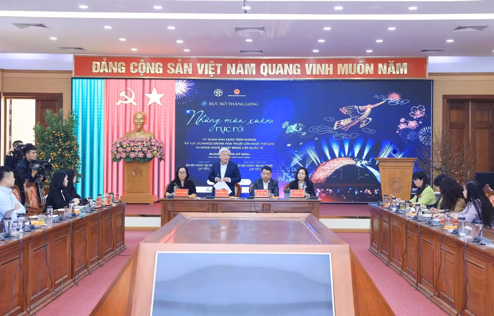 ha noi chinh phuc ky luc guinness voi man trinh dien drone hoa thuat doc dao hinh 1