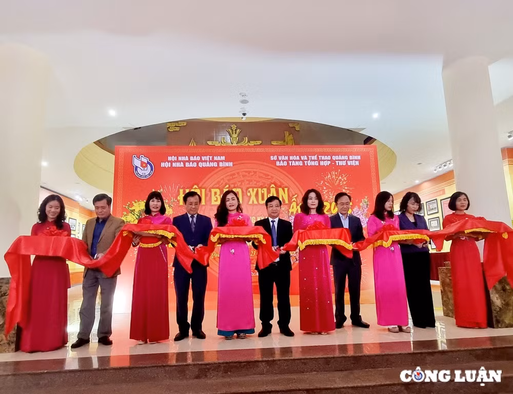 hoi bao xuan 2025 quang binh ton vinh vai tro bao chi ket noi nguoi lam bao va cong chung hinh 3