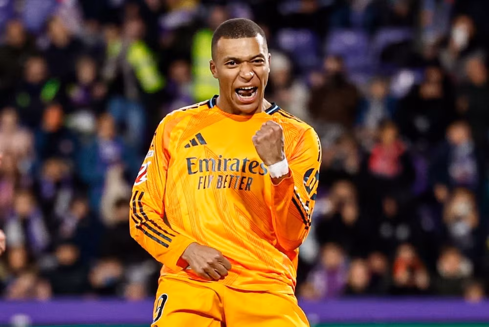 mbappe lap hat trick real madrid but phat trong cuoc dua vo dich la liga hinh 1