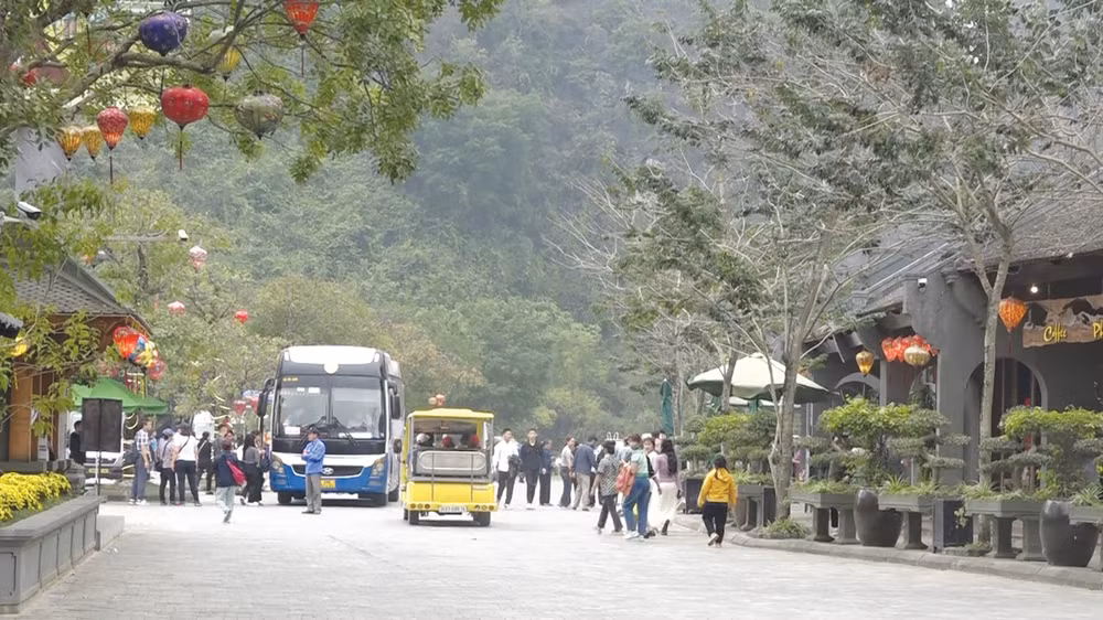 buc tranh kinh te xa hoi co nhieu diem sang ninh binh vung tin buoc vao nam moi 2025 hinh 2