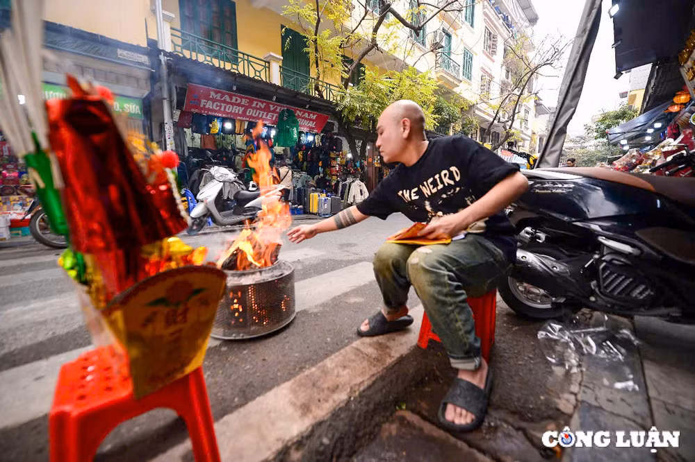 tien ong cong ong tao ve troi nhieu tuyen duong thu do ruc lua vi dot vang ma hinh 8