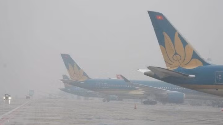 vietnam airlines luu y hanh khach ke hoach di lai do anh huong cua thoi tiet xau hinh 1