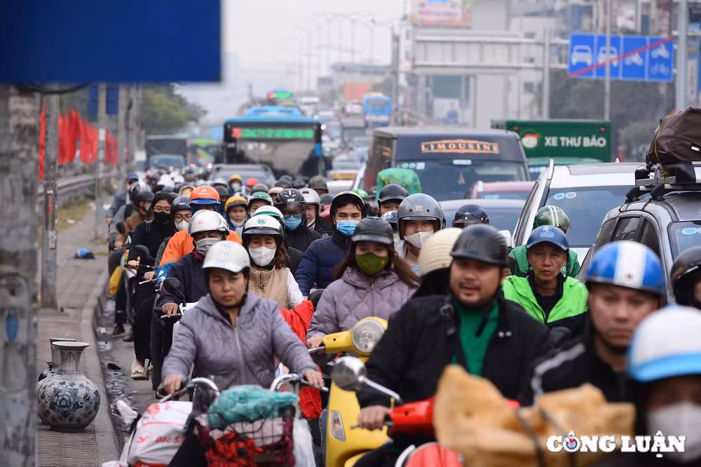nguoi dan roi thu do ve que an tet nhieu tuyen duong un tac nghiem trong hinh 2
