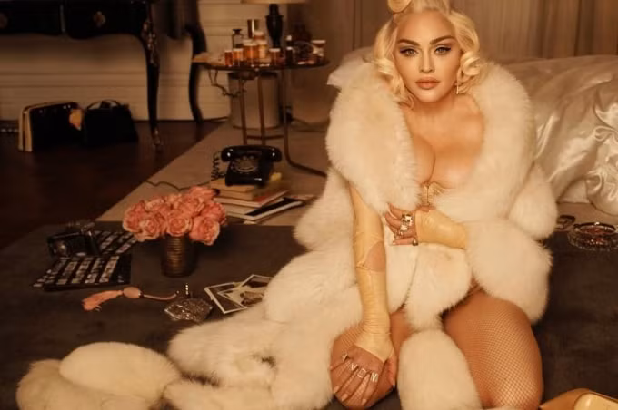 tai hien canh dien vien marilyn monroe qua doi ca si madonna nhan chi trich hinh 1