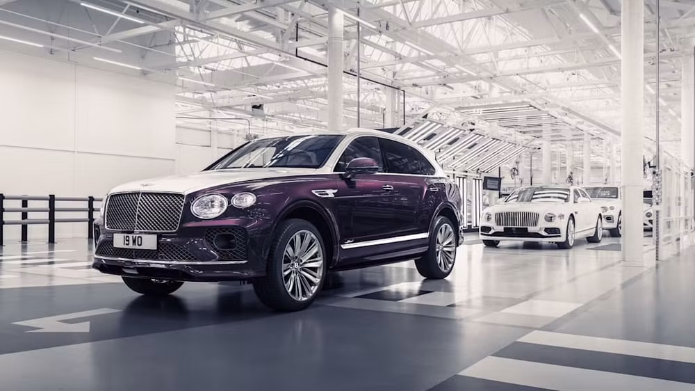 kham pha mau xe bentley bentayga speed duoc lay cam hung tu nghe thuat mua ba le hinh 1