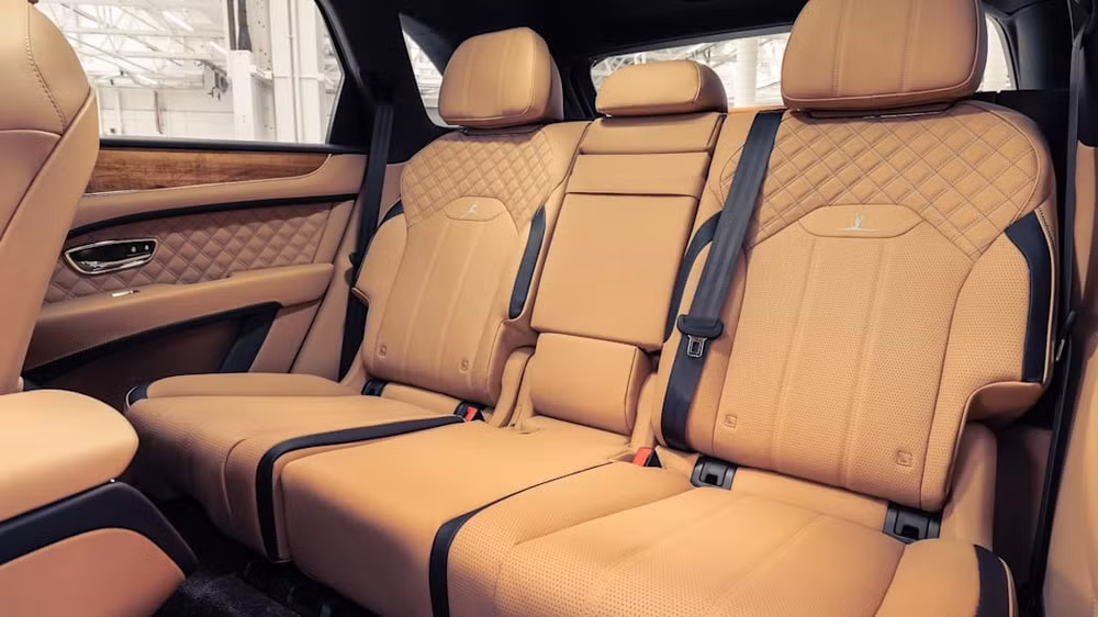kham pha mau xe bentley bentayga speed duoc lay cam hung tu nghe thuat mua ba le hinh 3