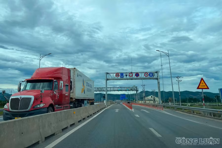 Các dự án thành phần cao tốc Bắc - Nam không kịp tiến độ thu phí từ ngày 15/7