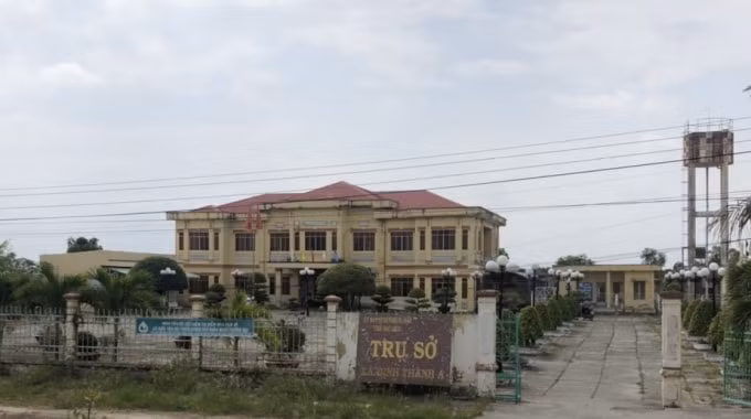 Trụ sở UBND xã Định Thành A, nơi sự việc xảy ra.