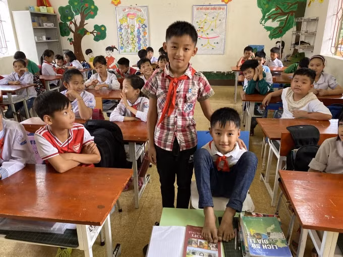 Hai anh em Tuấn Anh - Tiến Anh luôn song hành từ tấm bé. Ảnh: Thủy Tiên