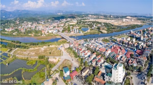 Huyện Hoành Bồ trước ngày sáp nhập vào TP Hạ Long. Ảnh nguồn: Báo Quảng Ninh.