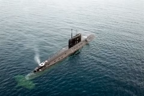 Tàu ngầm Chita số hiệu B-260 lớp Kilo 877 của Hải quân Nga