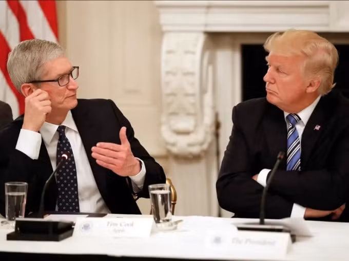 Tim Cook đã có 1 buổi trò chuyện với ông Trump