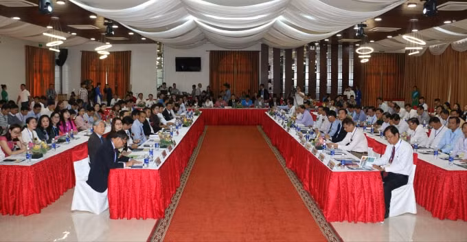 Quang cảnh buổi tọa đàm 