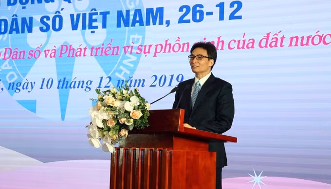 Phó Thủ tướng Vũ Đức Đam phát biểu tại buổi lễ phát động Tháng hành động quốc gia về dân số và Ngày Dân số Việt Nam (26/12). Ảnh: VGP