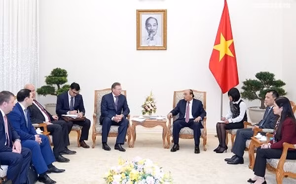 Thủ tướng Nguyễn Xuân Phúc tiếp ông Sergey Ivanovich Kudryashov, Tổng Giám đốc Công ty Zarubezhneft (Liên bang Nga). Ảnh: VGP