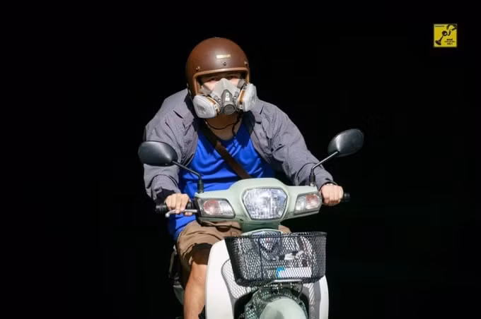 Nhiều giải pháp chống ô nhiễm bụi của người dân Hà Nội. Ảnh: K0 Còi - Phạm Thành Long