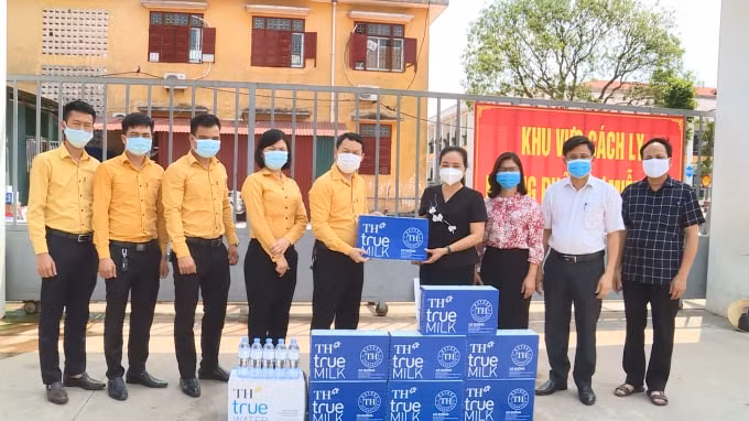 BAC A BANK ủng hộ đồ uống cho bà con vùng dịch