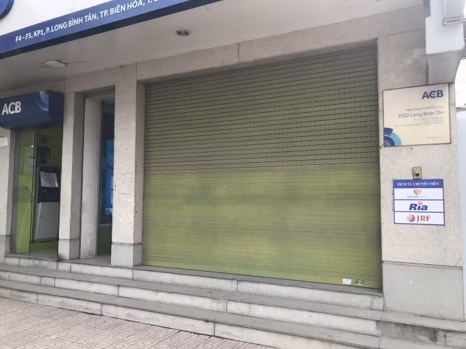 Máy ATM ngân hàng ACB tạm ngừng hoạt động.