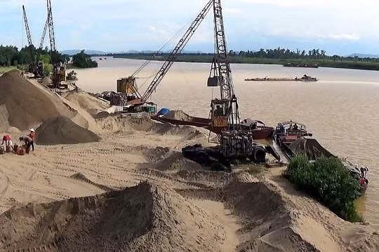 Hà Nội: Đấu giá quyền khai thác khoáng sản còn lỏng lẻo, doanh nghiệp chậm thực hiện nghĩa vụ tài chính