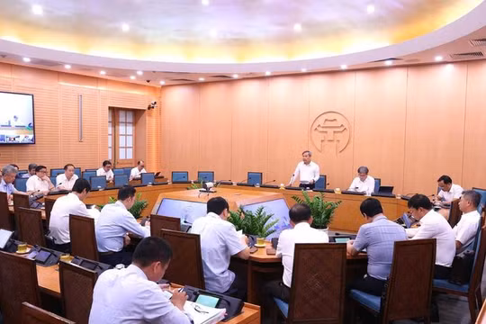 Chủ tịch Hà Nội yêu cầu chấm dứt tình trạng 'bị động' chống ngập