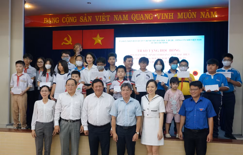 pv gas thuc hien cac chuong trinh an sinh xa hoi hop tac phat trien cong dong hinh 4