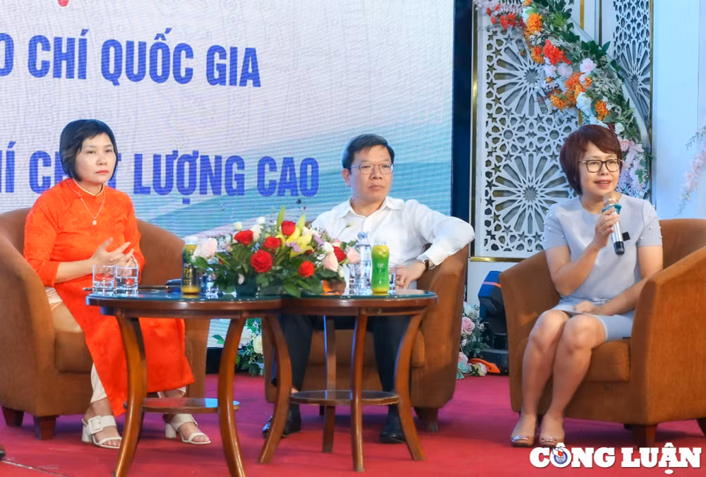 doi moi hoat dong giai bao chi quoc gia nang cao chuong trinh ho tro bao chi chat luong cao hinh 12