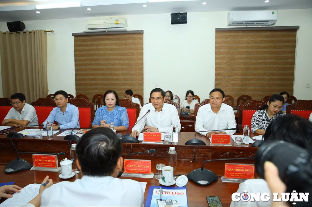 nang cao vai tro chat luong va hieu qua hoat dong cua hoi nha bao tinh nghe an hinh 2