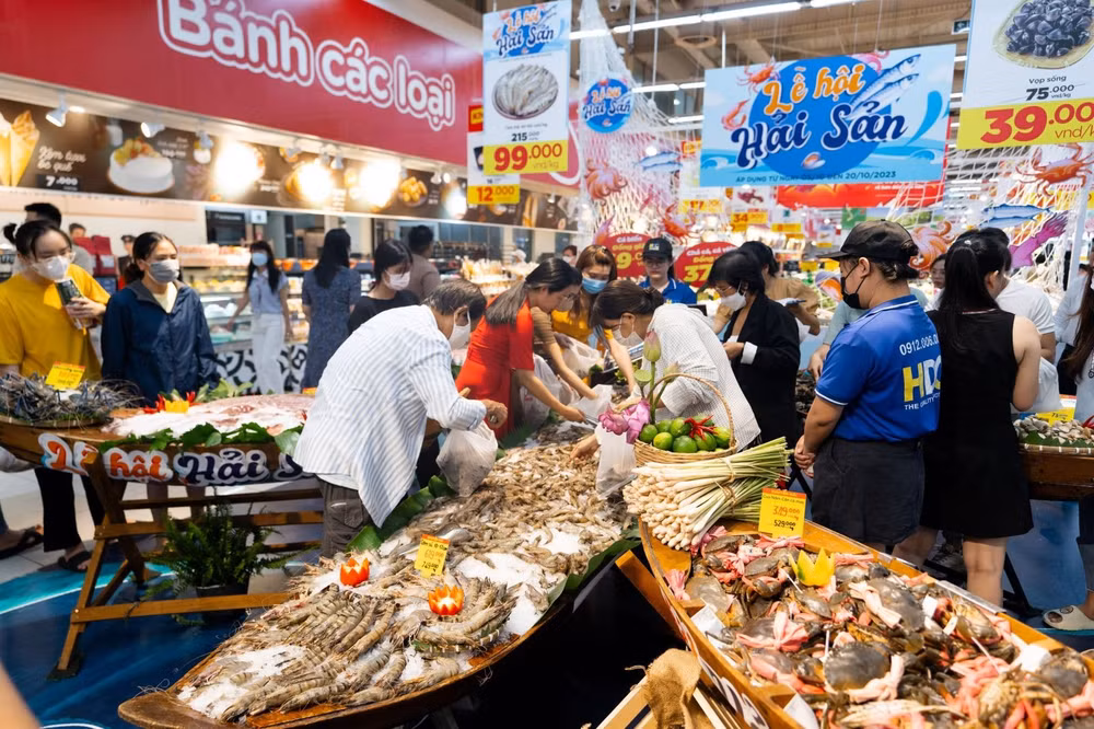 central retail ho tro tieu thu hai san viet hinh 1