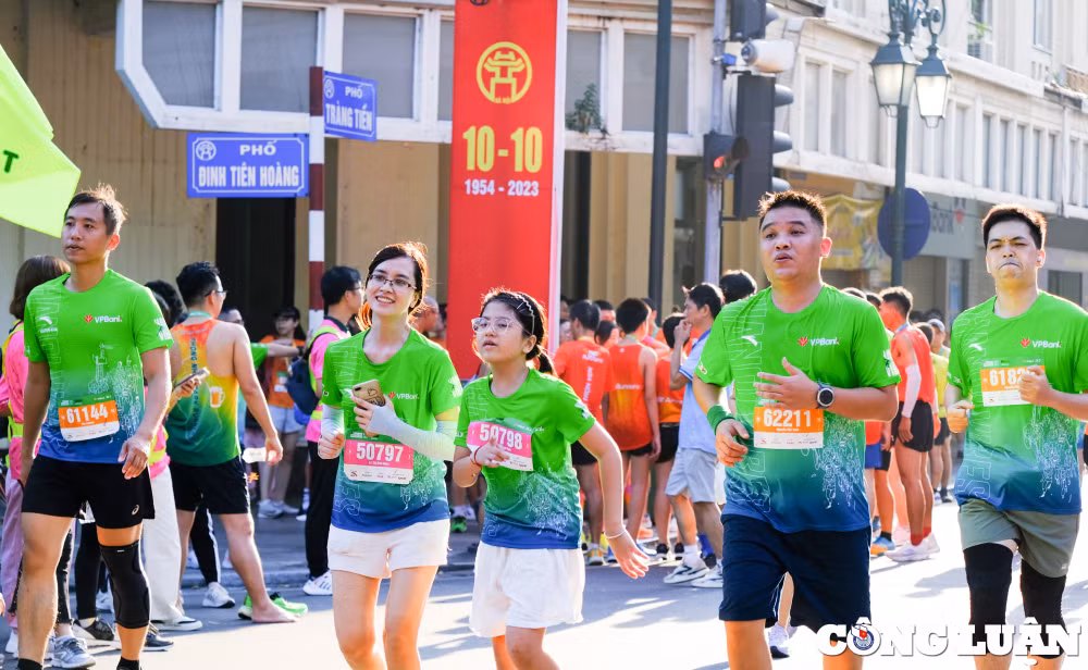 gan 11 nghin van dong vien tham gia giai chay quoc te vpim 2023 hinh 7