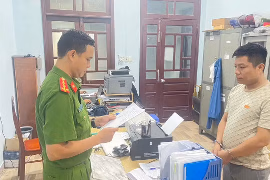 Cho khách đánh bạc tại quán cà phê, chủ quán ở Đà Nẵng bị bắt