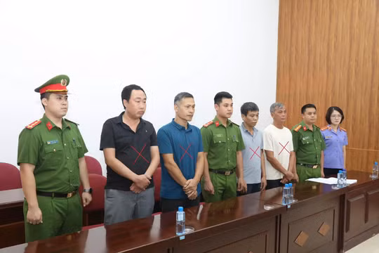 Khởi tố 4 đối tượng liên quan khai thác cát trái phép trên sông Đà tại Sơn La