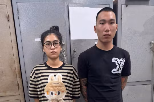​Khởi tố nhóm thanh niên lập Fanpage ảo, giăng bẫy lừa bán vé số trúng thưởng