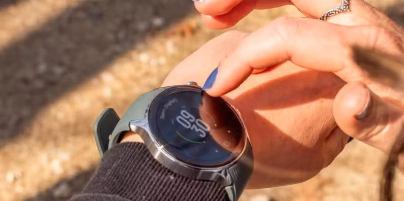 oneplus watch 3 pro the he tiep theo cua dong ho thong minh wear os sap ra mat hinh 1