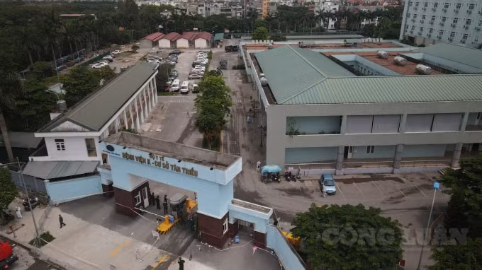 Toàn cảnh khuôn viên Bệnh viện K được phun khử khuẩn.