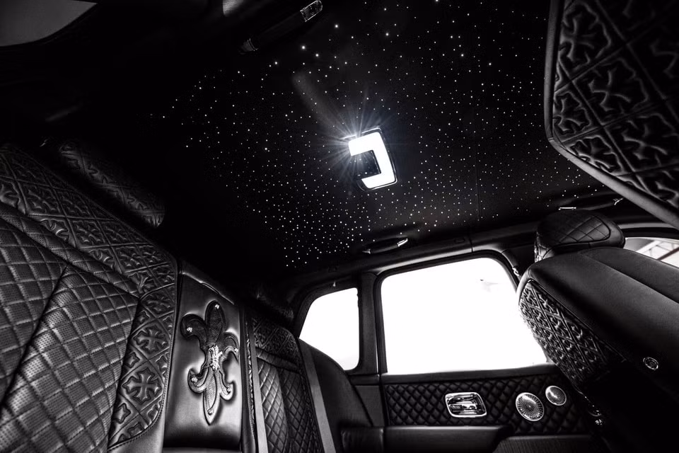 Chiếc Rolls-Royce Cullinan của rapper Drake. Ảnh: Chrome Hearts